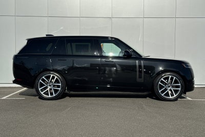 2026 Land Rover Range Rover SE LWB