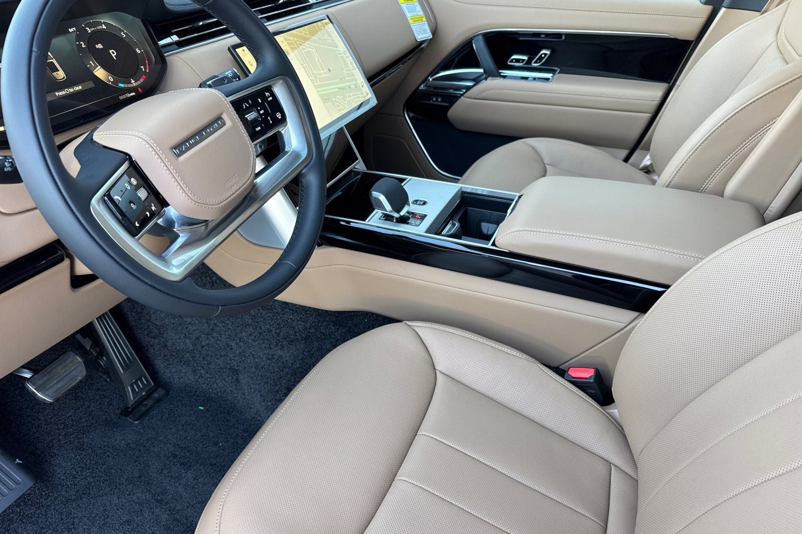 2026 Land Rover Range Rover SE LWB