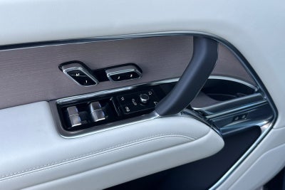 2026 Land Rover Range Rover SE LWB