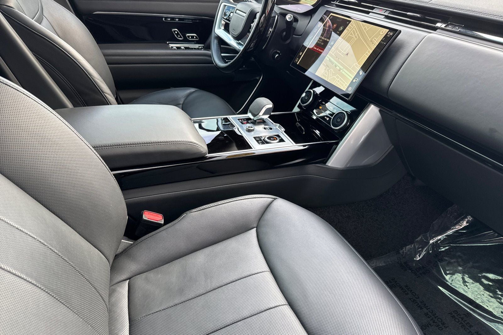 2023 Land Rover Range Rover SE LWB