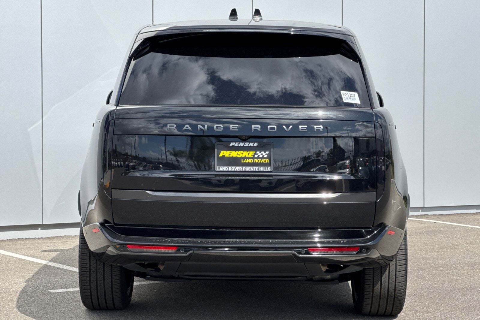 2023 Land Rover Range Rover SE LWB