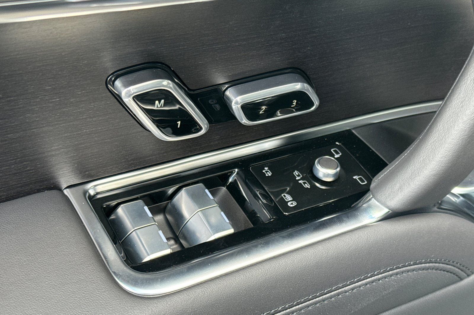 2026 Land Rover Range Rover SE LWB