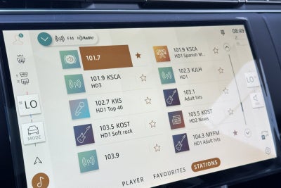 2026 Land Rover Range Rover SE LWB