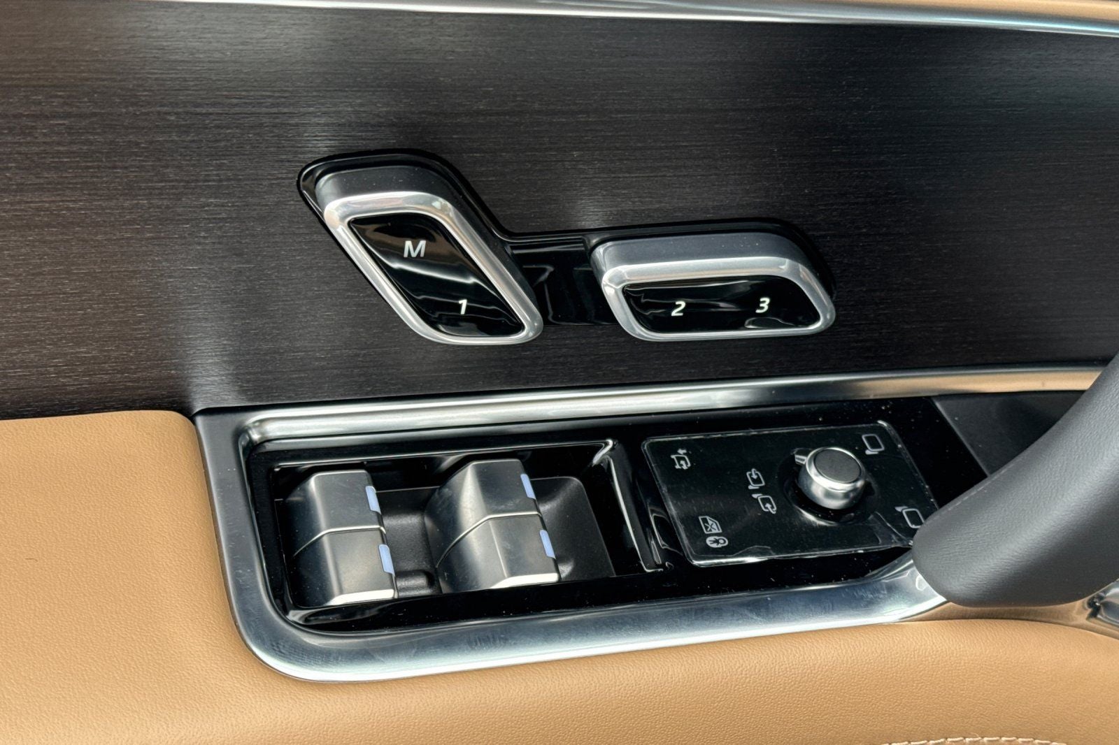 2026 Land Rover Range Rover SE LWB