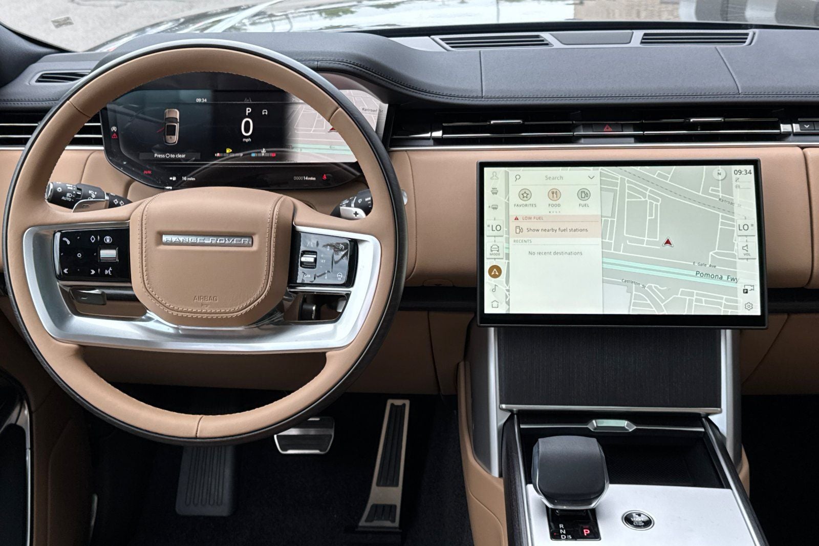 2026 Land Rover Range Rover SE LWB