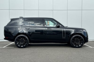 2026 Land Rover Range Rover SE LWB