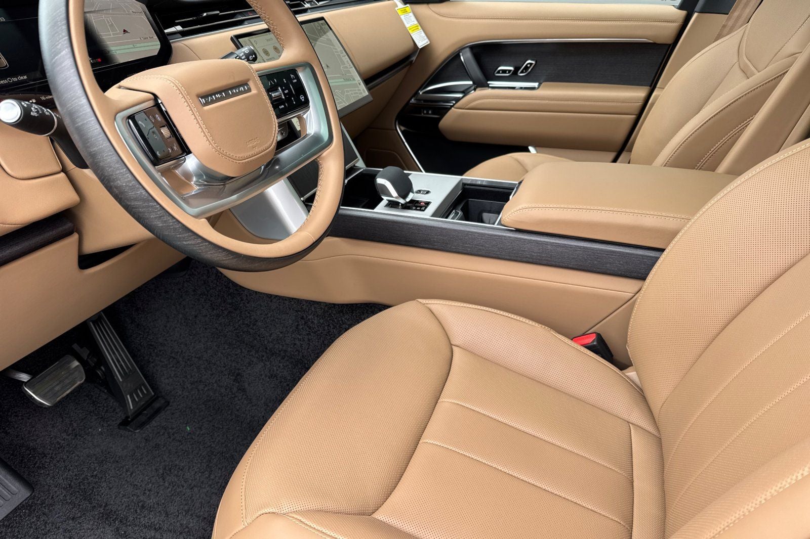 2026 Land Rover Range Rover SE LWB