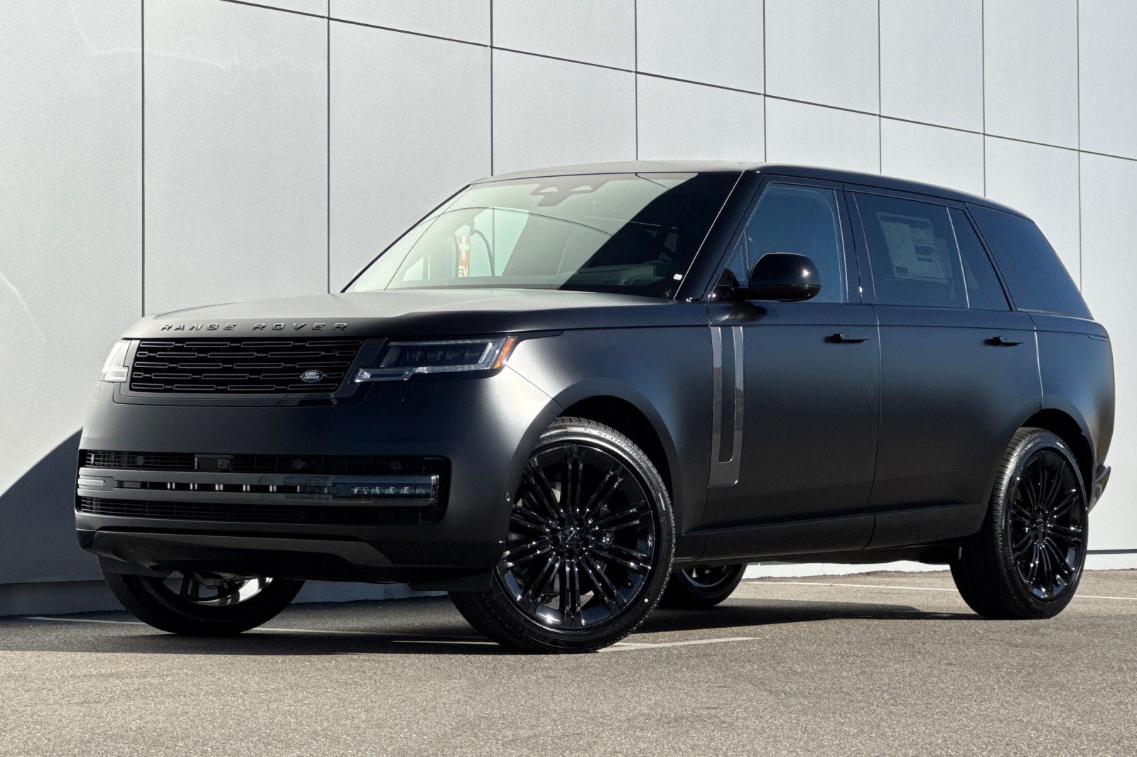 2026 Land Rover Range Rover SE LWB
