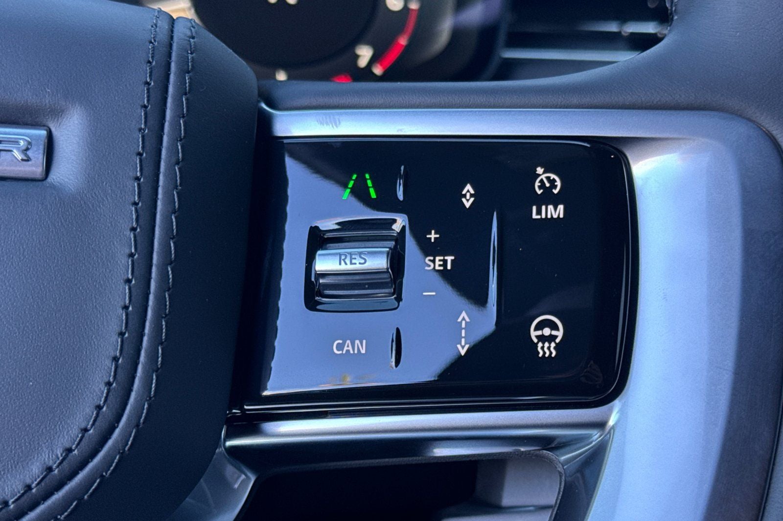 2026 Land Rover Range Rover SE LWB