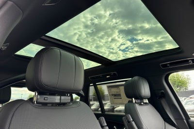 2026 Land Rover Range Rover SE LWB