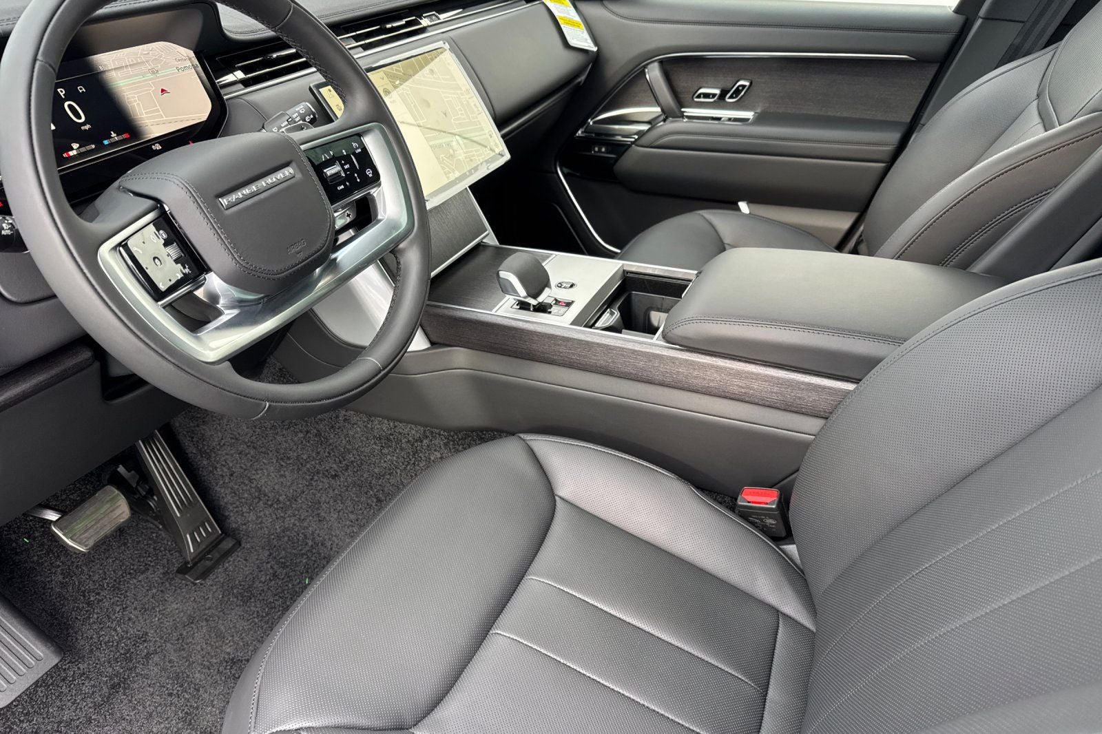 2026 Land Rover Range Rover SE LWB