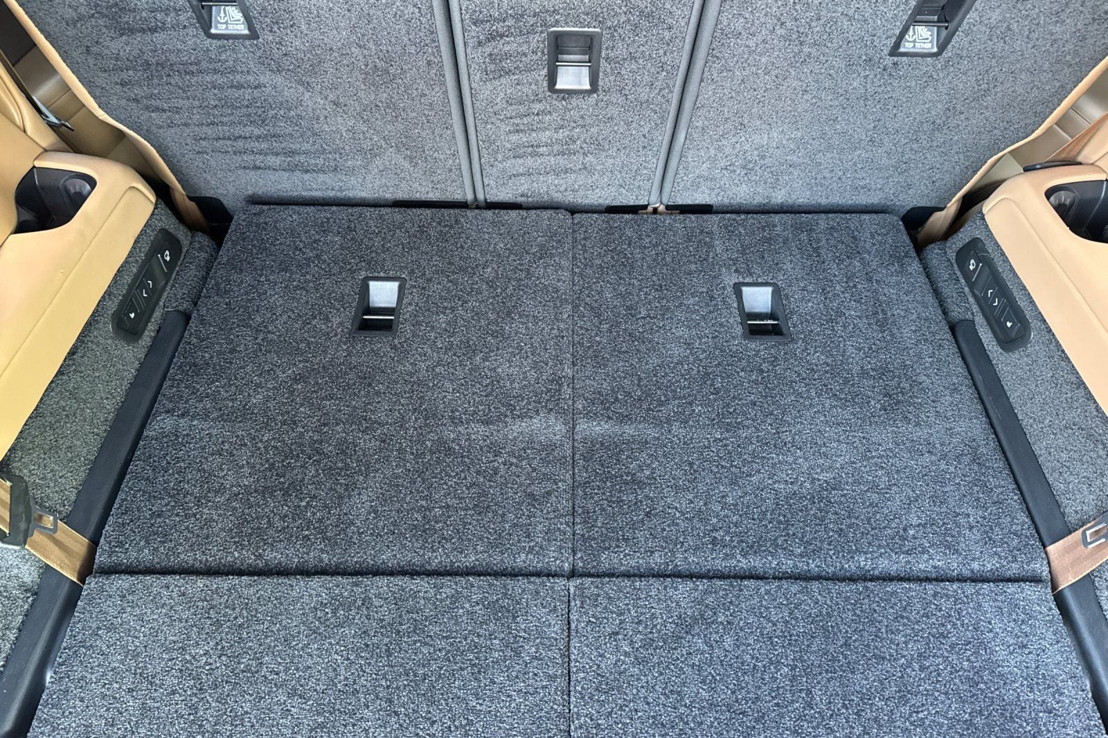 2023 Land Rover Range Rover SE LWB