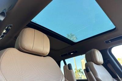 2023 Land Rover Range Rover SE LWB