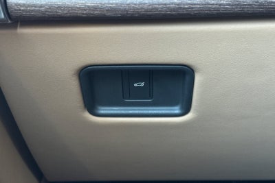 2023 Land Rover Range Rover SE LWB