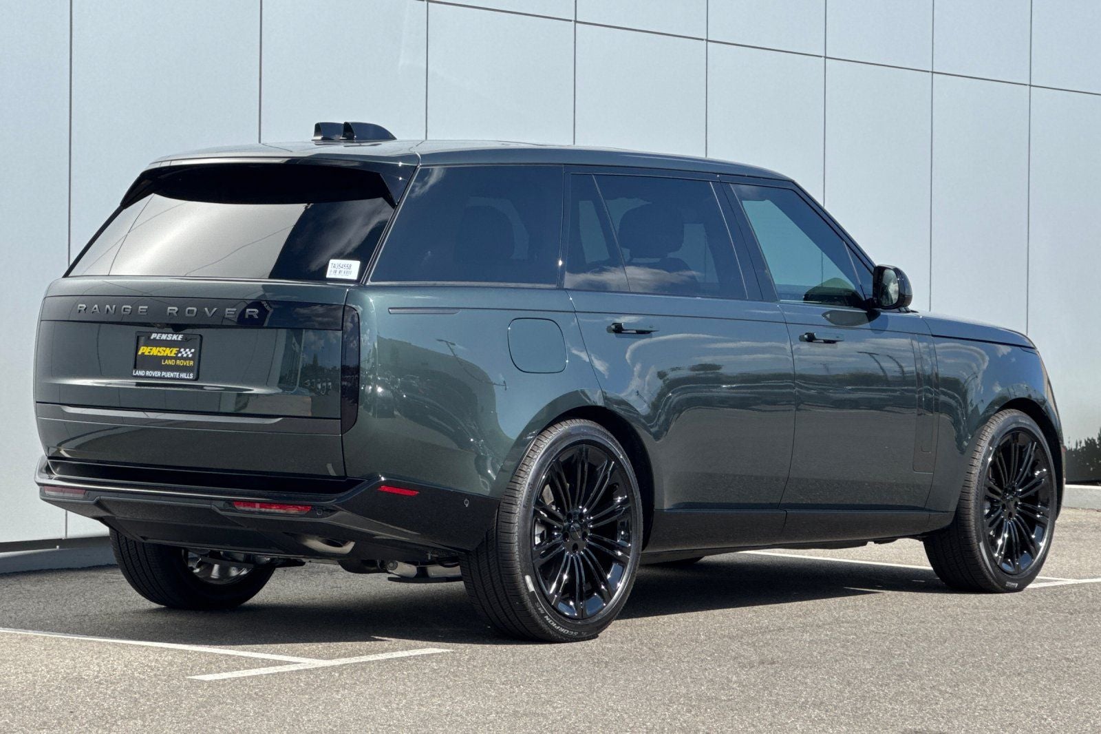 2026 Land Rover Range Rover SE LWB