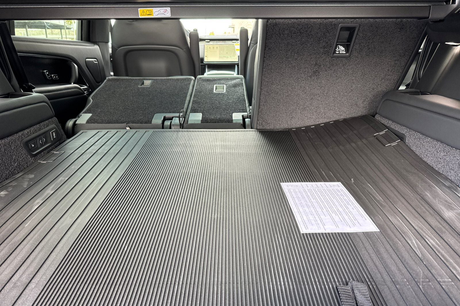 2026 Land Rover Range Rover SE LWB