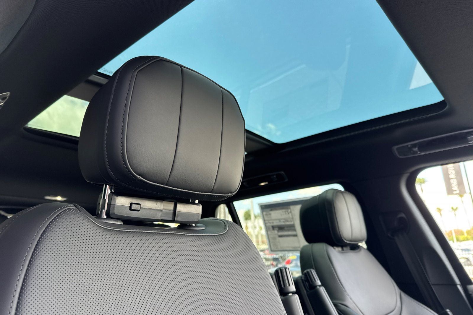2026 Land Rover Range Rover SE LWB