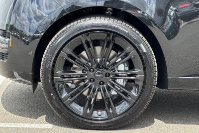 2026 Land Rover Range Rover SE LWB