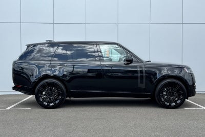 2026 Land Rover Range Rover SE LWB