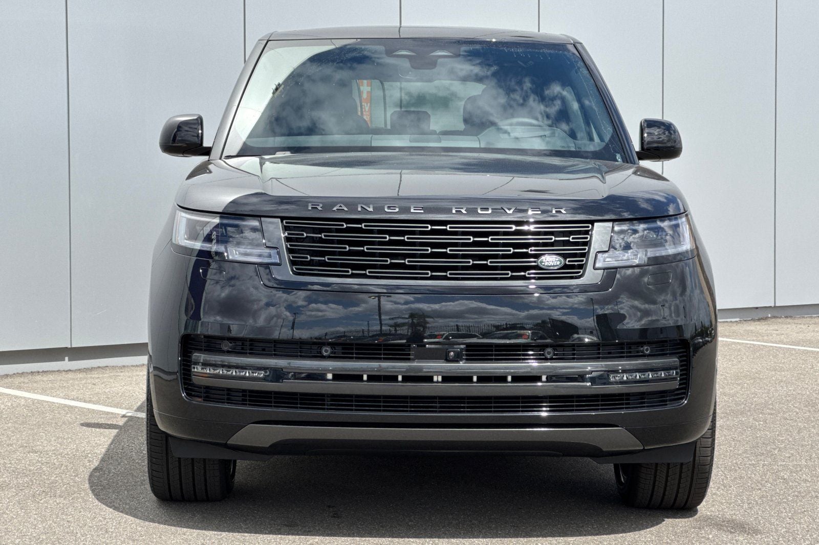 2026 Land Rover Range Rover SE LWB
