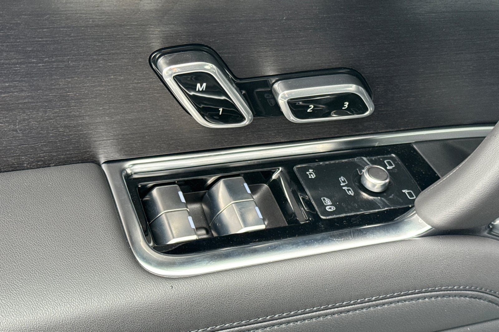 2026 Land Rover Range Rover SE LWB