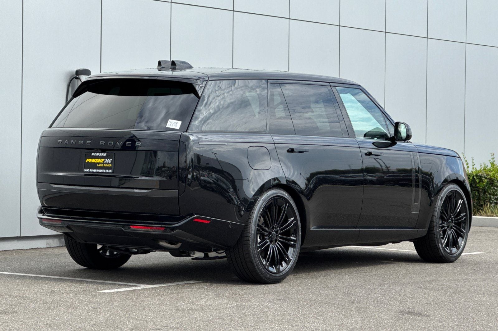 2026 Land Rover Range Rover SE LWB