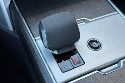 2026 Land Rover Range Rover SE LWB