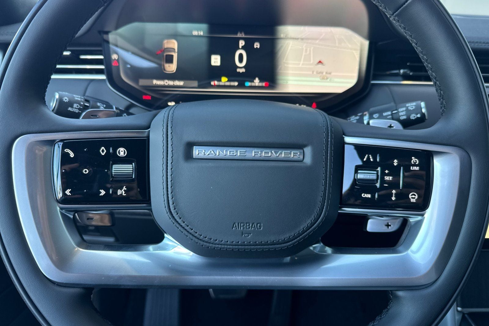 2026 Land Rover Range Rover SE LWB