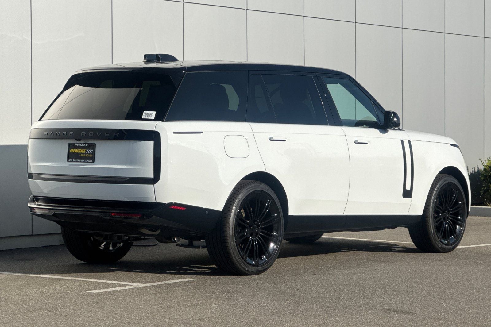 2026 Land Rover Range Rover SE LWB
