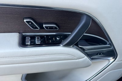 2023 Land Rover Range Rover SE LWB