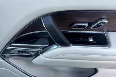 2023 Land Rover Range Rover SE LWB