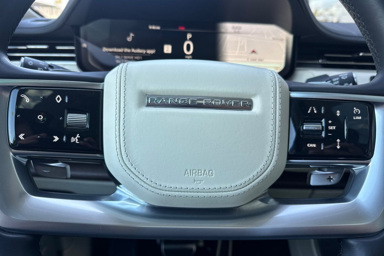 2023 Land Rover Range Rover SE LWB