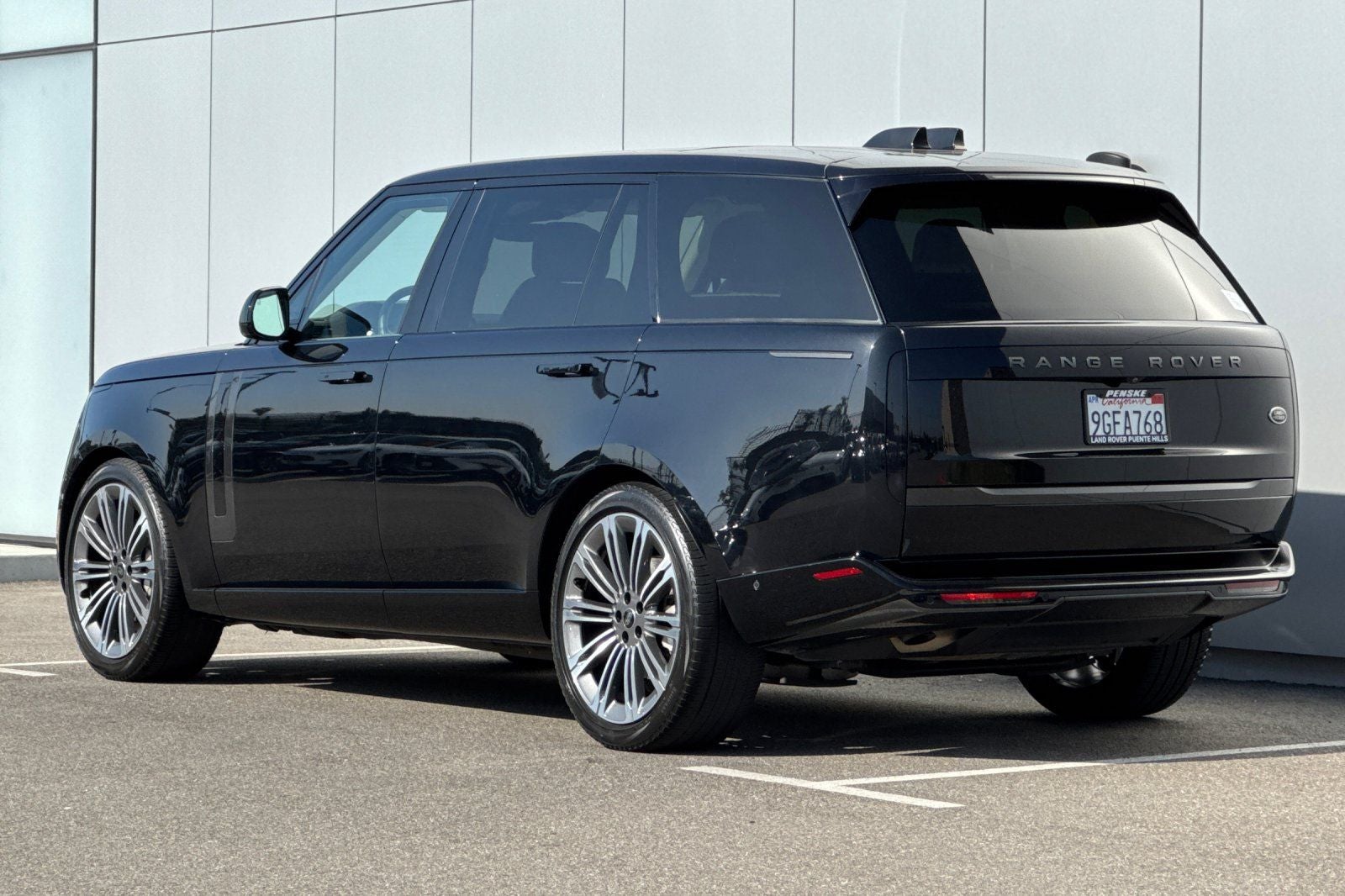 2023 Land Rover Range Rover SE LWB