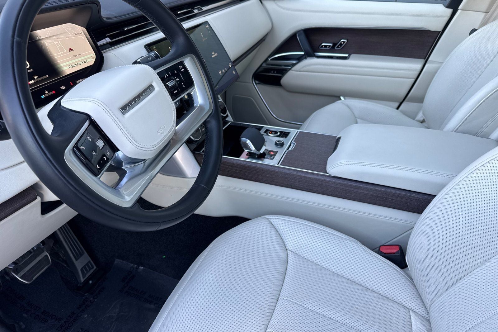 2023 Land Rover Range Rover SE LWB