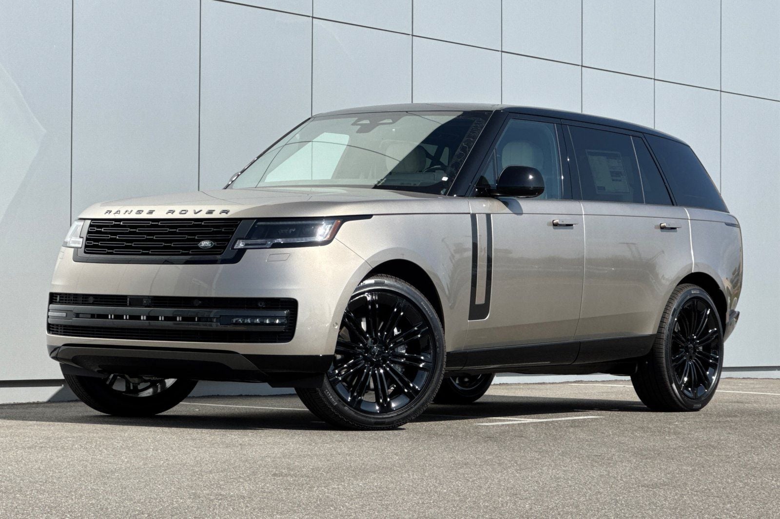 2026 Land Rover Range Rover SE LWB