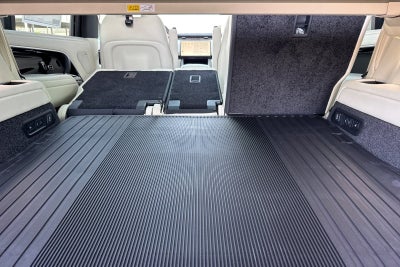 2026 Land Rover Range Rover SE LWB