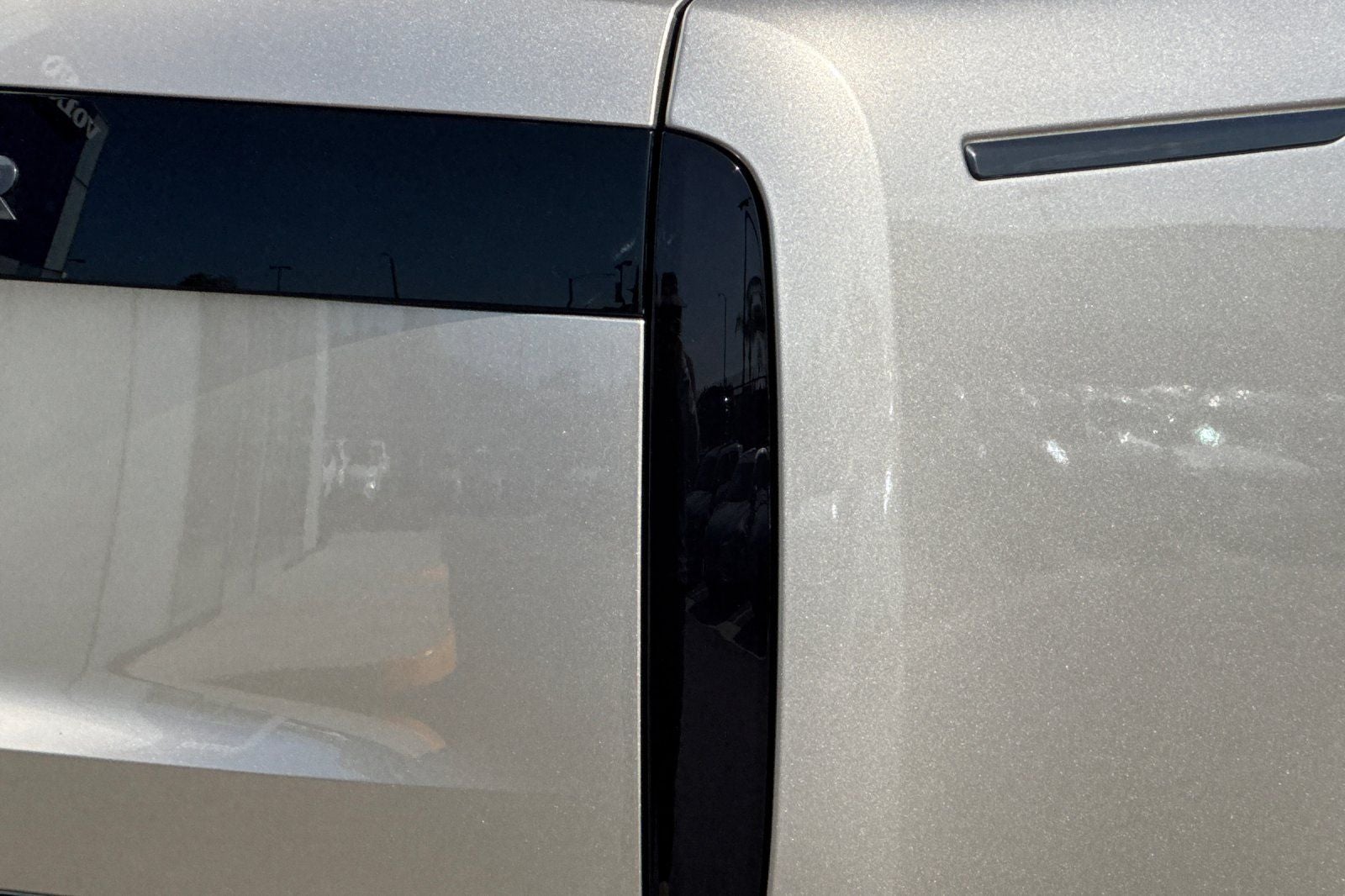 2026 Land Rover Range Rover SE LWB