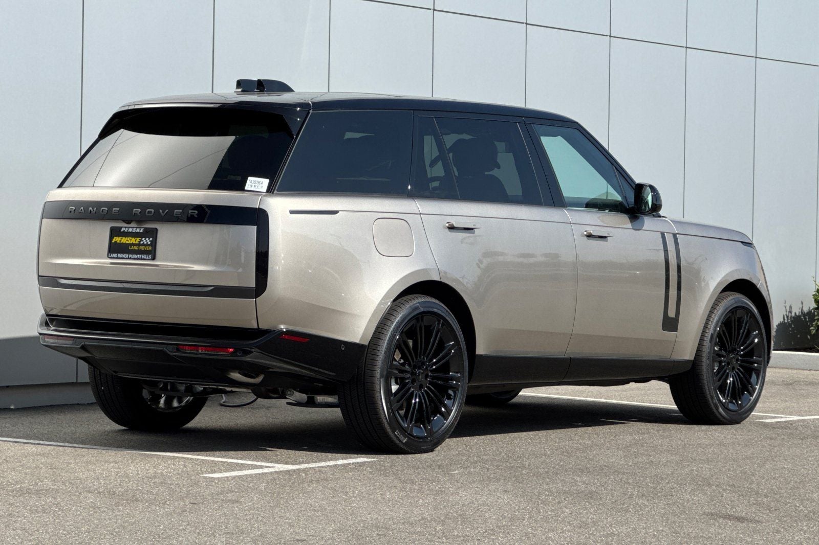 2026 Land Rover Range Rover SE LWB