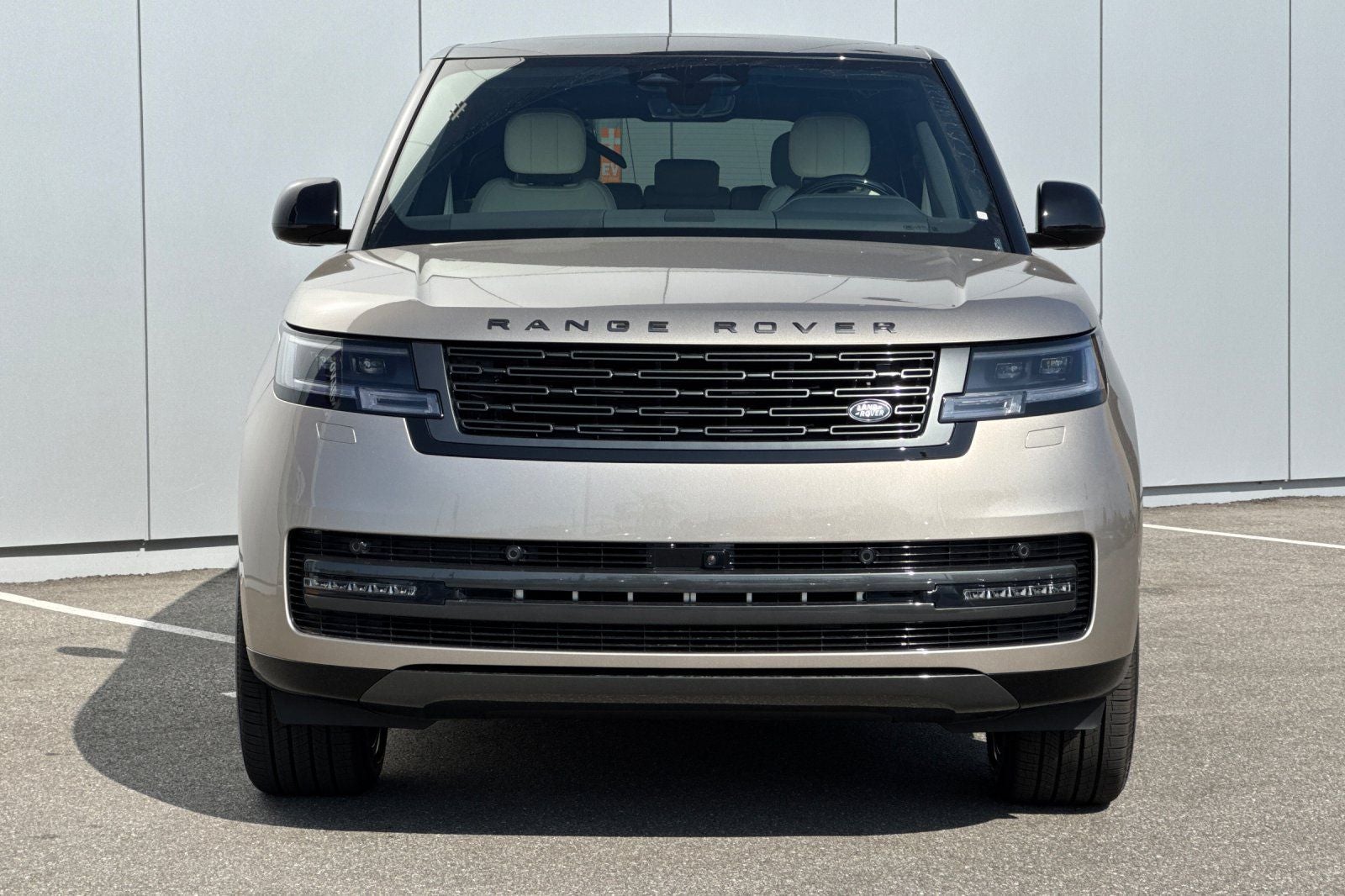 2026 Land Rover Range Rover SE LWB