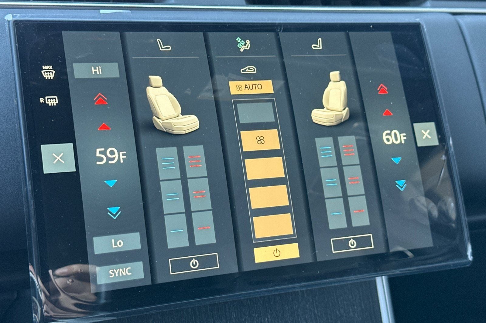 2025 Land Rover Range Rover SV