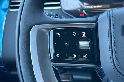 2025 Land Rover Range Rover SV