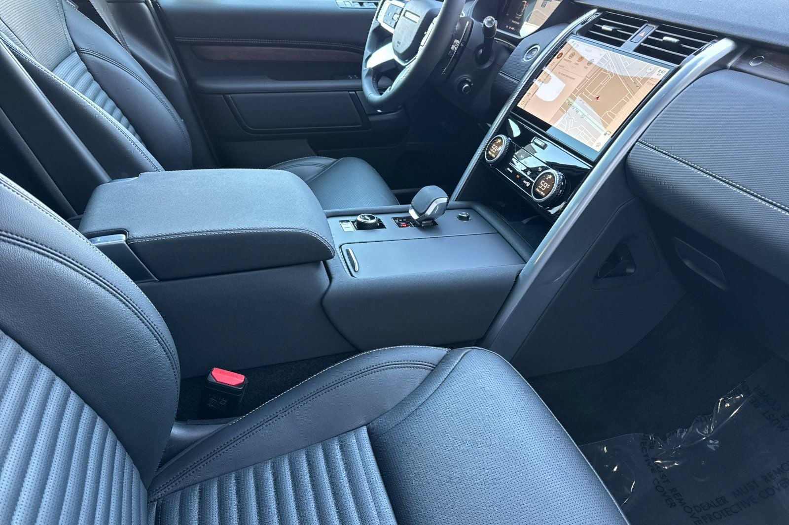 2025 Land Rover Discovery Dynamic SE