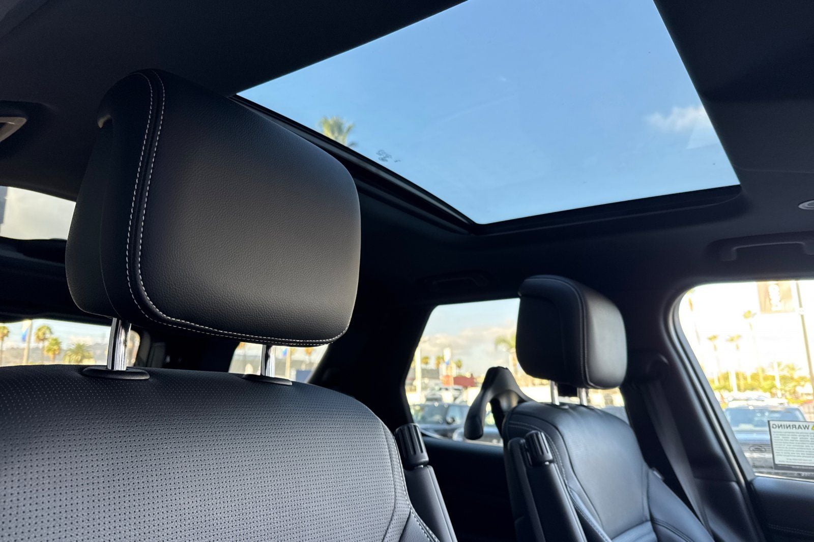 2025 Land Rover Discovery Dynamic SE