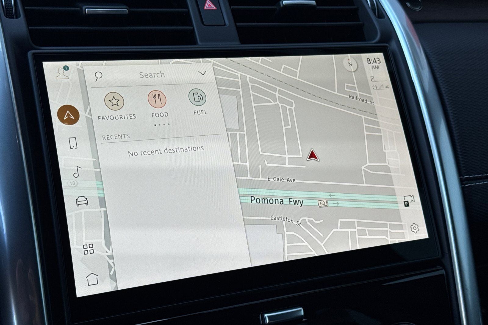2025 Land Rover Discovery Dynamic SE