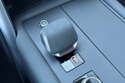 2025 Land Rover Discovery Dynamic SE