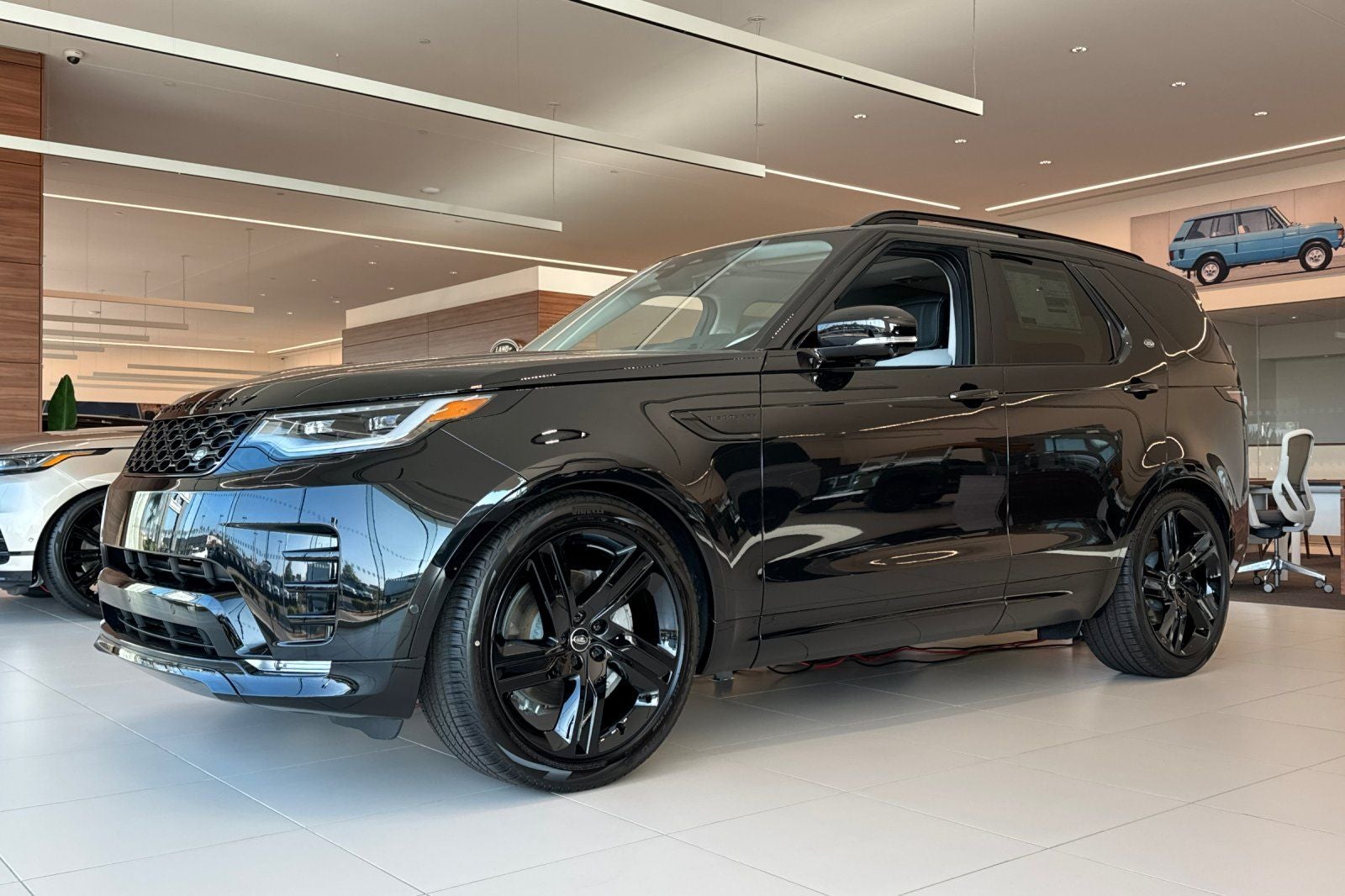 2026 Land Rover Discovery Dynamic SE