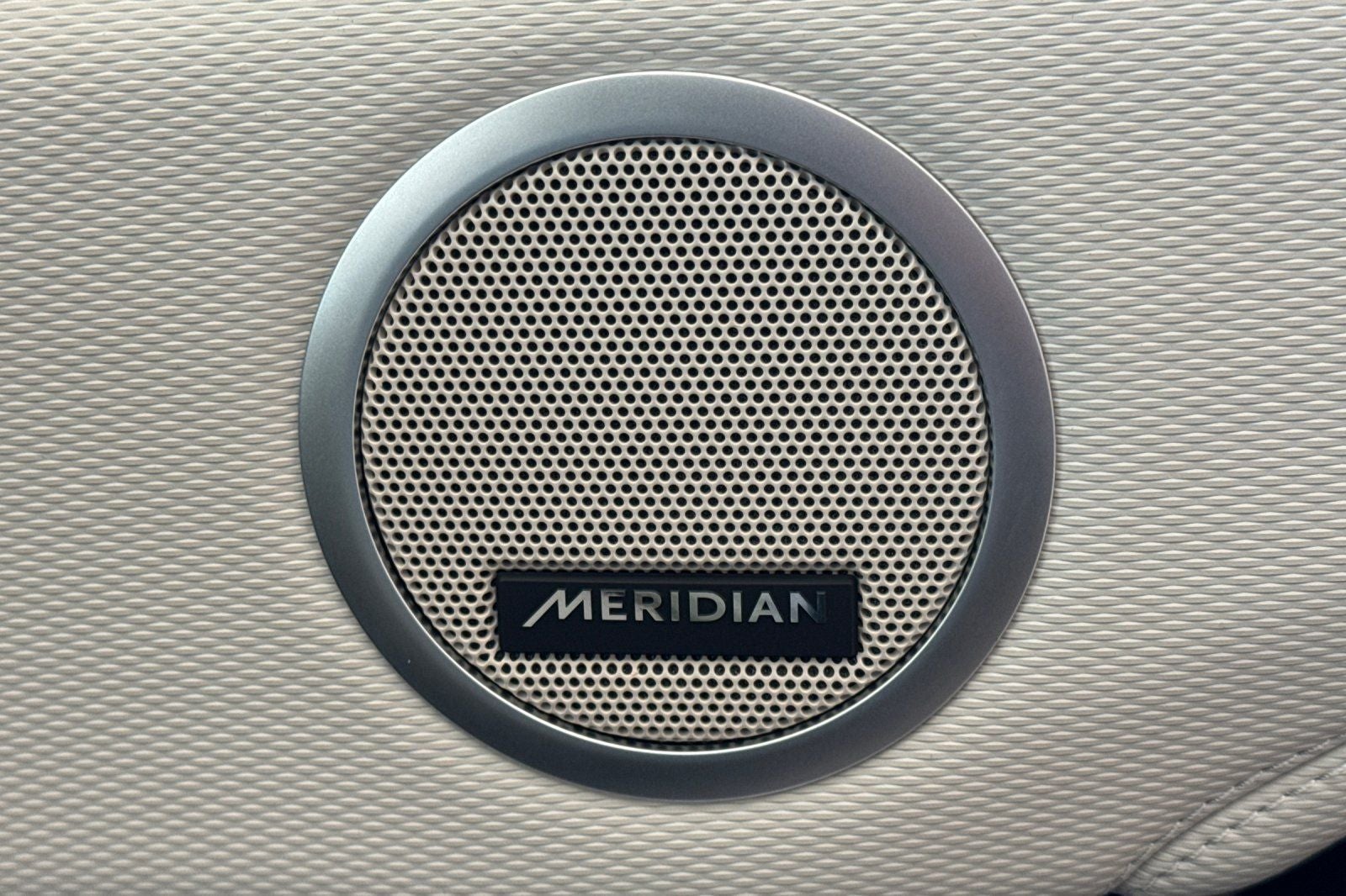 2026 Land Rover Discovery Dynamic SE