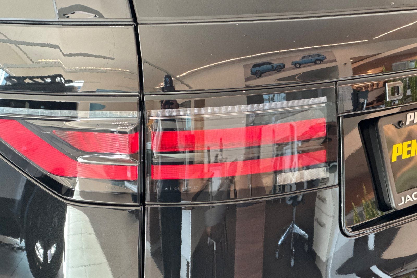 2026 Land Rover Discovery Dynamic SE