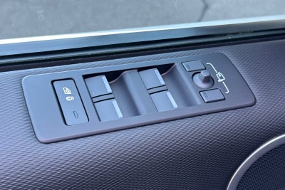 2025 Land Rover Discovery Dynamic SE