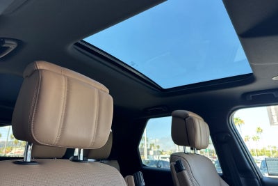 2025 Land Rover Discovery Dynamic SE